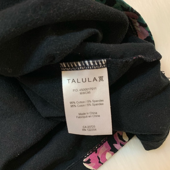 Talula Aritzia Floral Stretch Mini Skirt - Picture 3 of 5